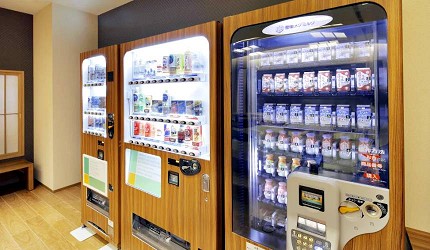 自動販賣機有不少北海道限定的飲料
