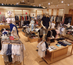 Chitose Outlet Mall Rera的BEAMS的店內一景