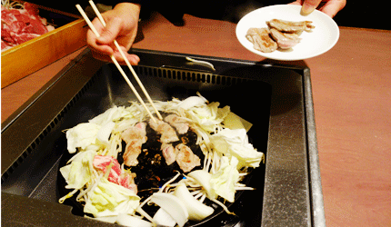 札幌生啤酒成吉思汗烤肉、螃蟹與和牛店家推薦「麒麟啤酒園」成吉思汗烤肉步驟
