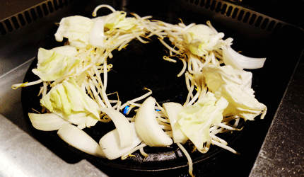札幌生啤酒成吉思汗烤肉、螃蟹與和牛店家推薦「麒麟啤酒園」成吉思汗烤肉步驟