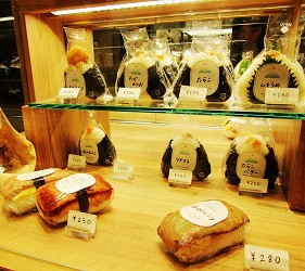 北海道在地推薦美食札幌PARCO「FOODIES MARKET」的Monten(もんて)飯糰