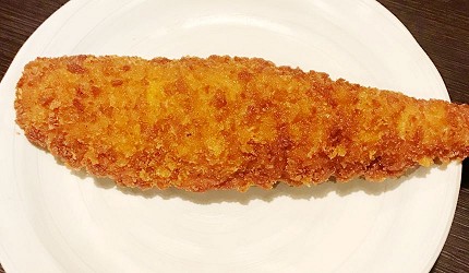 北海道札幌13年湯咖哩專門店「叭咕叭咕」的「炸花魚」(真ホッケフライ)