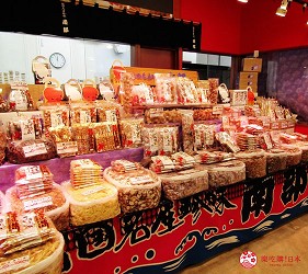 北海道最大三井OUTLET「MITSUI OUTLET PARK 札幌北广岛」的1楼的北海道LOCO FARM VILLAGE店内卖的海鲜干货