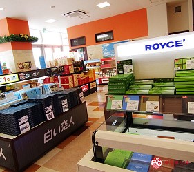 北海道最大三井OUTLET「MITSUI OUTLET PARK 札幌北广岛」的1楼的北海道LOCO FARM VILLAGE店内环境