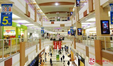 北海道札幌最大規模商場「AEON MALL 札幌發寒店」的環境一景