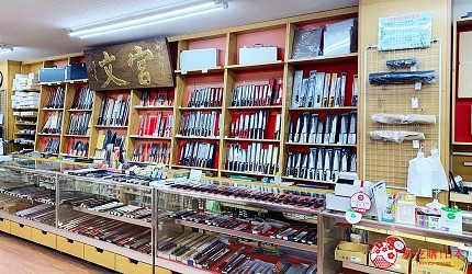 札幌買刀推薦百年刀具專門店「宮文」的店內一景