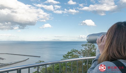 北海道道东四天三夜推荐行程的「罗臼国后展望塔」的望远镜